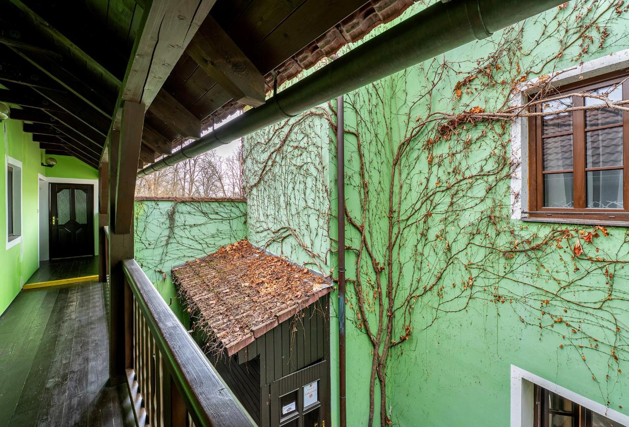 Rodinny Hotel Myslivna Třeboň Exterior foto